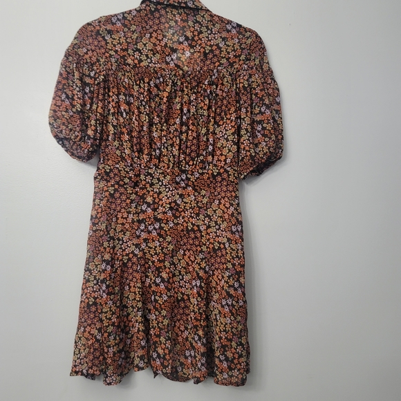 Free PeopleBonnie Floral Print Point Collar V-Neck Button Front Puff Short Sleev - Picture 6 of 11